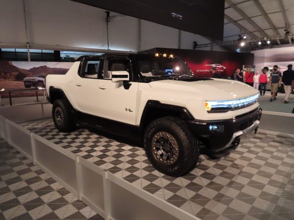 قصة شعار سيارات الهامر (Hummer)